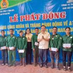 Công đoàn Cao su Chư Păh trao nhiều phần quà nhân Tháng Công nhân