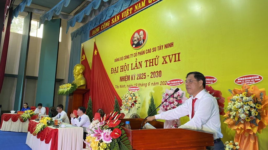 6 HINH 6 Dong chi Nguyen Hong Thai %E2%80%93 Bi thu Dang uy