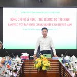 Lãnh đạo Bộ Tài chính làm việc với VRG